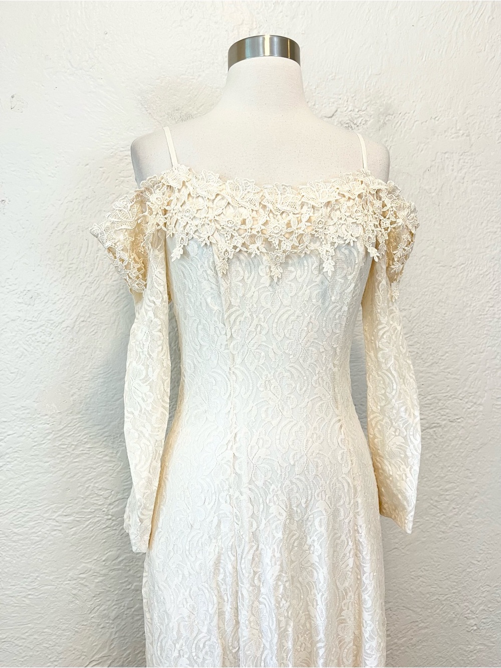 Vintage Dress Cream Lace Off Shoulder Cottagecore Boho Wedding 70s 90s XS/S - Picture 4 of 15